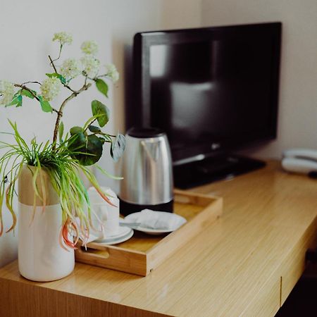 Hotel Bonsai Niemcza Exteriör bild
