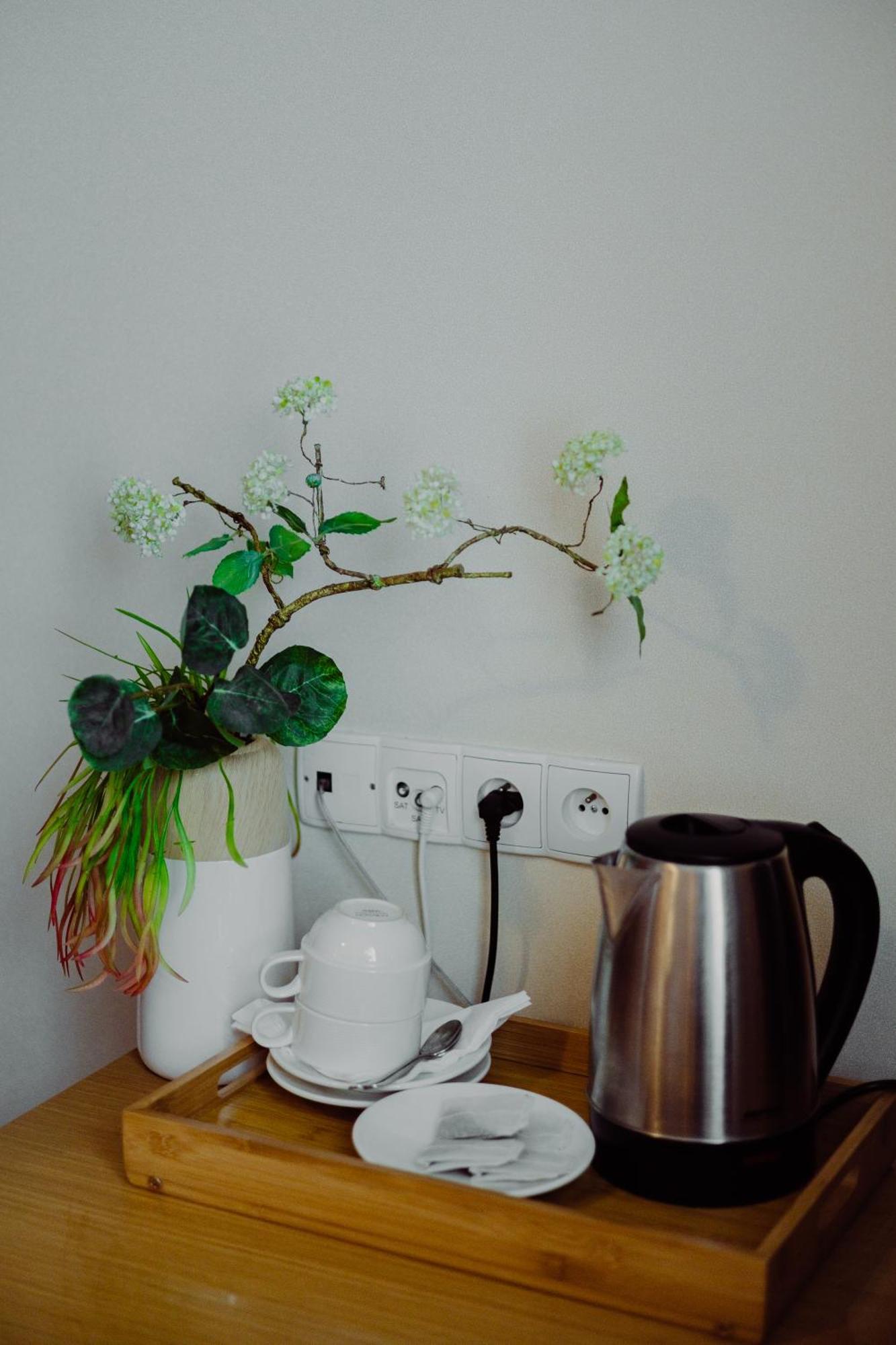 Hotel Bonsai Niemcza Exteriör bild